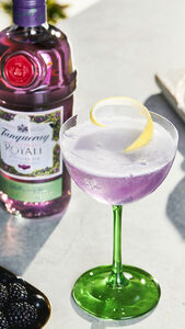 Cocktail-Bild: Tanqueray Blackcurrant Royale Französisch 75