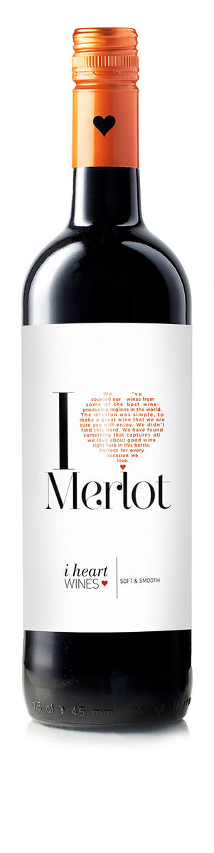 Der rote, sanfte i heart Merlot mit dem Aroma von Kirschen ist der ideale Wein, um mit Freunden anzustoßen