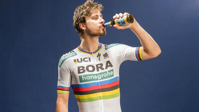 Krombacher o,0% verlängert Engagement bei BORA–hansgrohe und startet Kampagne mit Peter Sagan