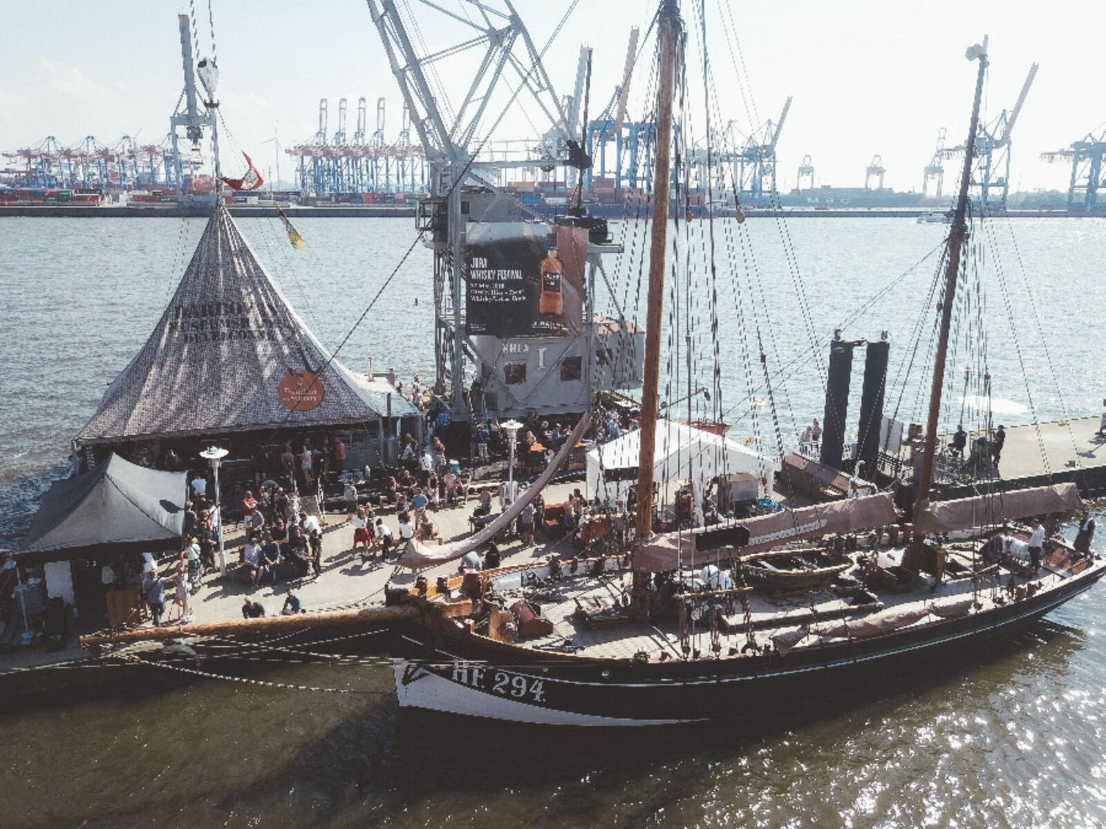 „World of Whisky“-Festival im Hamburger Hafen BORCO präsentiert erstes „World of Whisky“-Festival im Hamburger Hafen